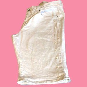 Levi’s Bermuda White Denim Jean Shorts Flower Design Side Resort wear Sz W30